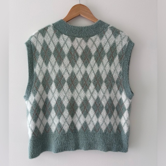 William Rast Soft Short Hair Fur Argyle Pullover Oversized Sweater Vest Size M - Picture 10 of 10